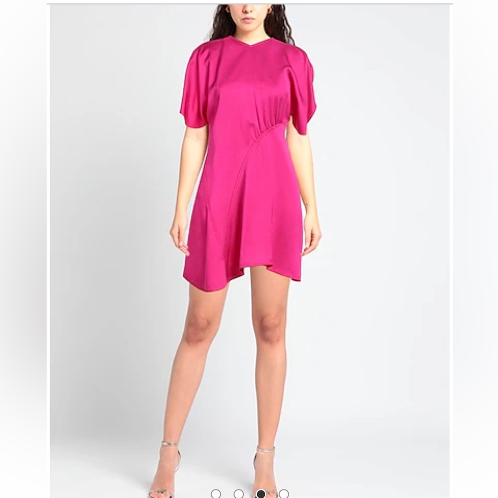 Victoria Beckham
round-neck satin minidress size 4